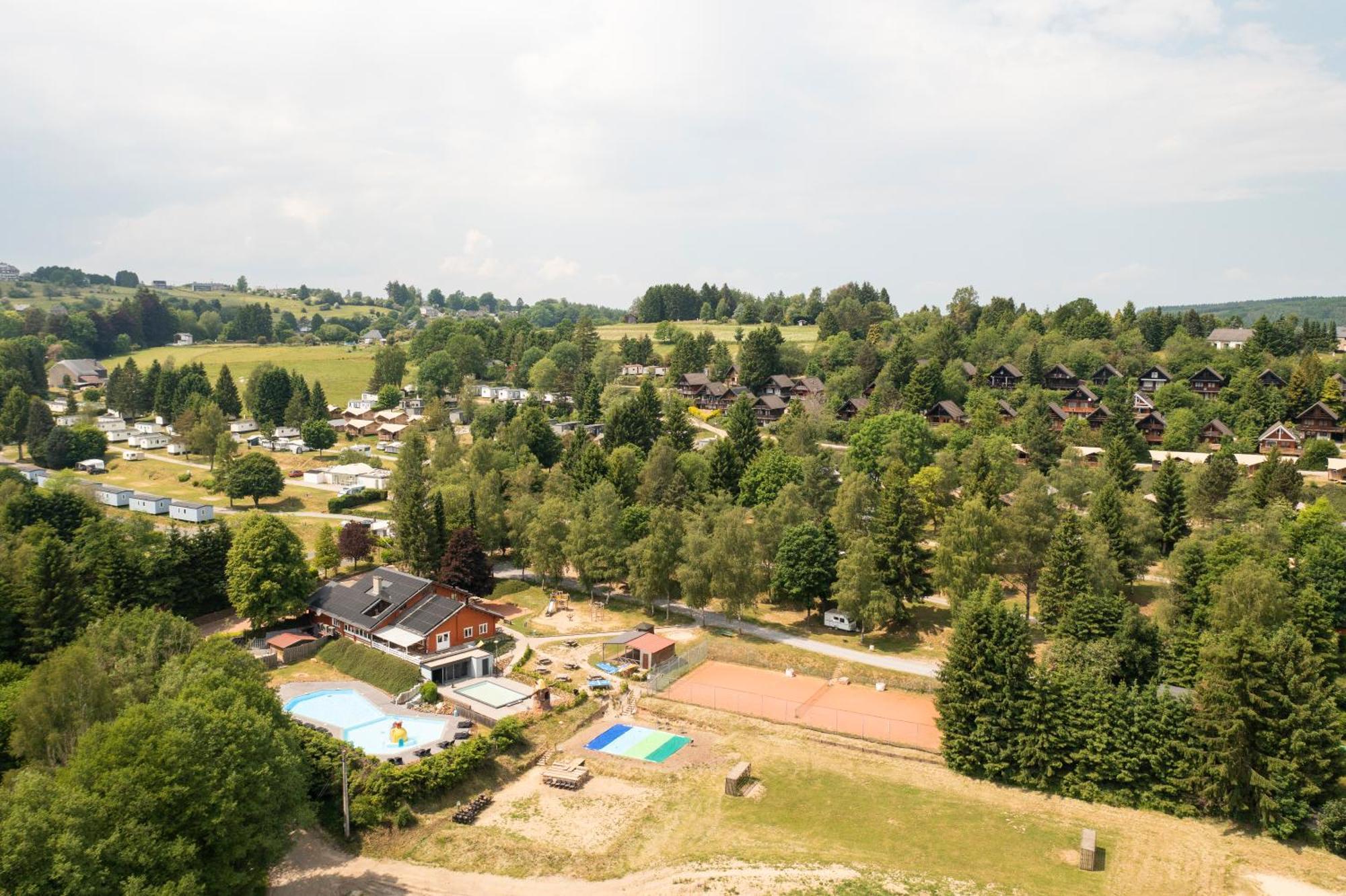 Hotel Ardenparks Petite Suisse Dochamps Zewnętrze zdjęcie
